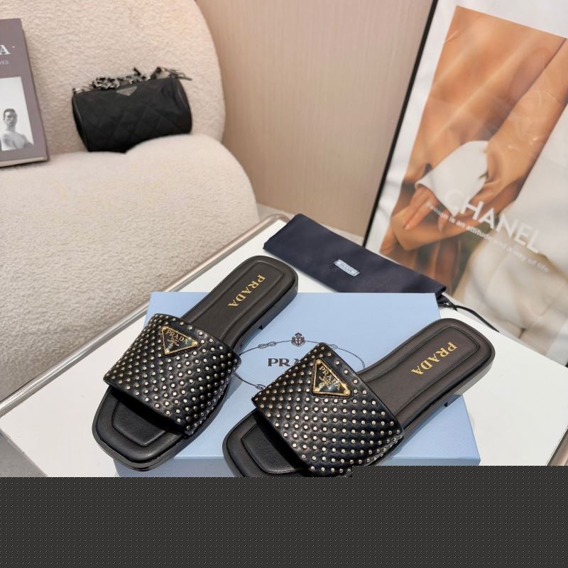 Pra*a slippers